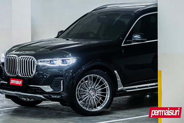 Фото дисков Vossen S17-04 Глянцевый лак на BMW X7 (G07)