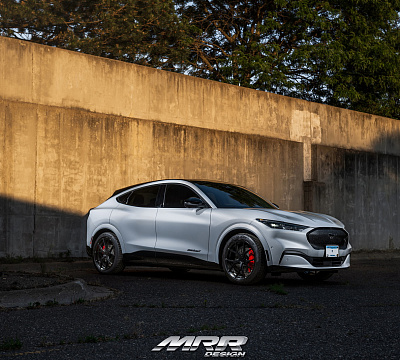 Фото дисков MRR FS06 на Ford Mustang Mach-E