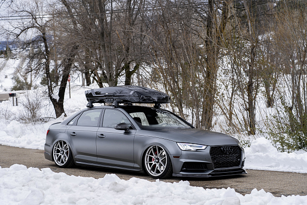 Фото дисков Rotiform LTN Сатиновый графит на Audi A/S/RS 4 (B9)