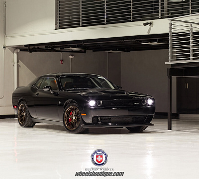 Фото дисков HRE P101 на Dodge Challenger III