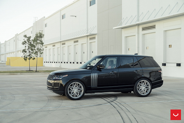 Фото дисков Vossen HF-7 Серебро на Range Rover IV