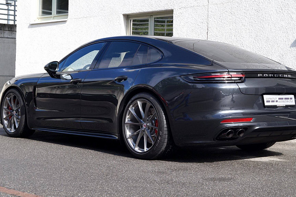 Фото дисков HRE P204 Глянцевый тонированный лак на Porsche Panamera II
