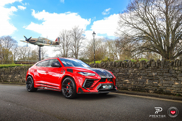 Фото дисков Vossen EVO-4 Черный глянец на Lamborghini Urus