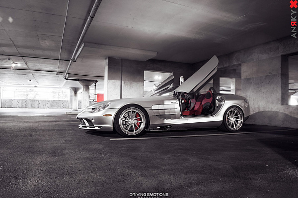Фото дисков Anrky AN33 Глянцевый лак на Mercedes-Benz SLR McLaren