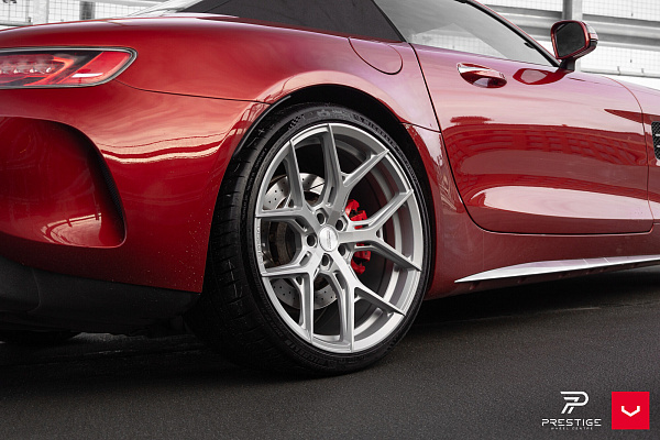 Фото дисков Vossen HF-5 Серебро на Mercedes-Benz AMG GT I
