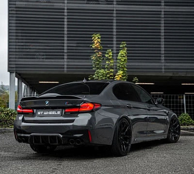 Фото дисков ST Wheels ST9 на BMW 5/M5 (G60/G90)