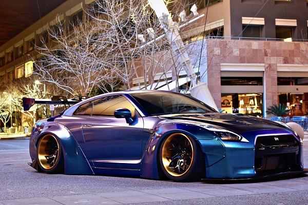 Фото дисков Savini SV72 Черный глянец на Nissan GT-R
