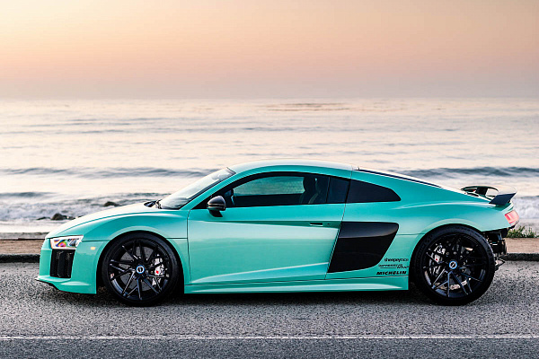 Фото дисков Brixton Forged PF8 Черный глянец на Audi R8 (4S)