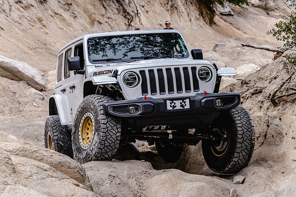 Фото дисков Black Rhino PRIMM  на Jeep Wrangler IV (JL)