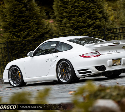 Фото дисков BC Forged HCS21 на Porsche 911 VI