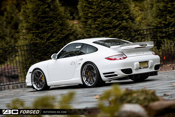 Фото дисков BC Forged HCS21 Глянцевый темный лак на Porsche 911 VI