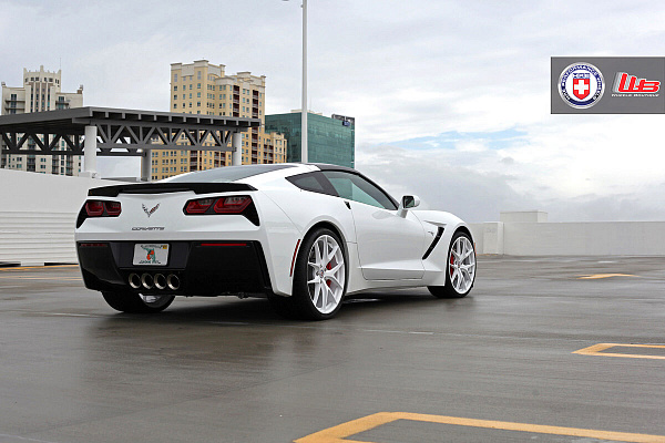 Фото дисков HRE P101 Белый глянец на Chevrolet Corvette C7