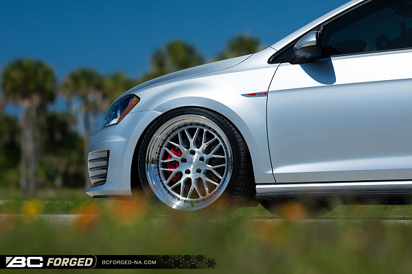 Фото дисков BC Forged LE81 // MLE81 Глянцевый лак на Volkswagen Golf VII
