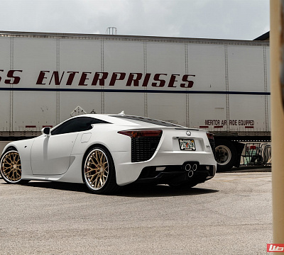 Фото дисков Anrky AN30 на Lexus LFA