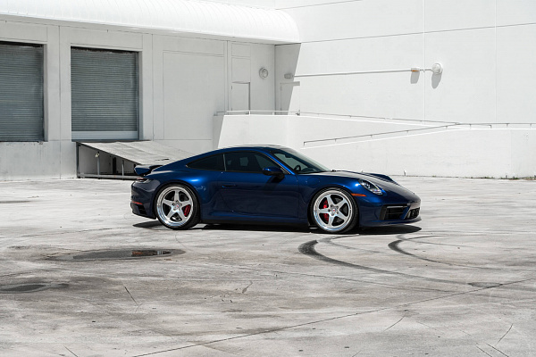Фото дисков HRE 527 Глянцевый лак на Porsche 911 VIII