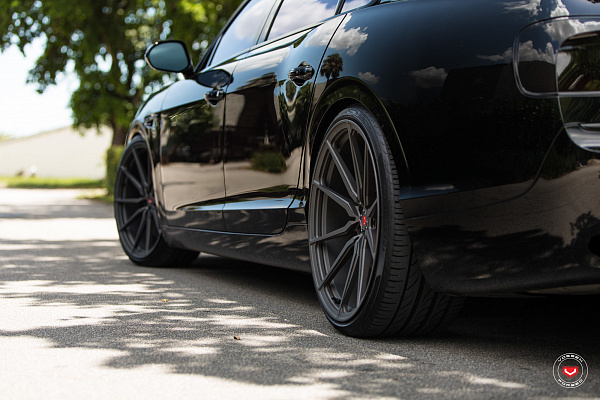 Фото дисков Vossen M-X2 Матовый графит на Bentley Flying Spur II