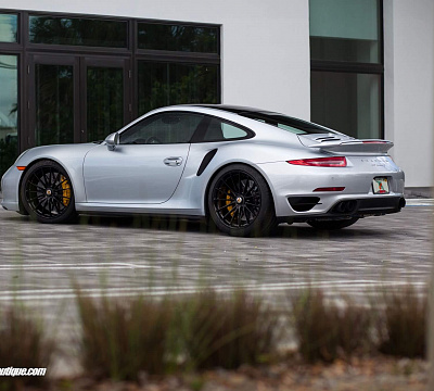Фото дисков HRE P103 на Porsche 911 VII