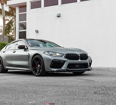 Фото дисков HRE P107SC на BMW 8/M8