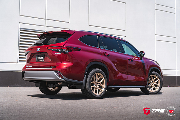 Фото дисков Vossen EVO-4 Сатиновая шампань на Toyota Highlander U70