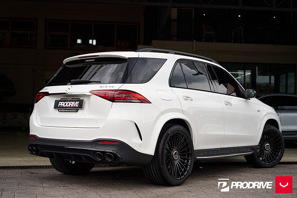 Фото дисков Vossen HF-8 Черный глянец на Mercedes-Benz GLE II