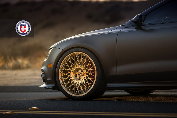 Фото дисков HRE 501M Глянцевое золото на Audi A/RS 7 (4G)