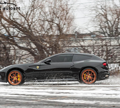Фото дисков HRE S101 на Ferrari FF