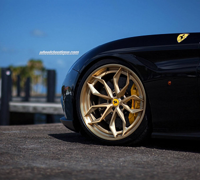 Фото дисков HRE S201H на Ferrari California