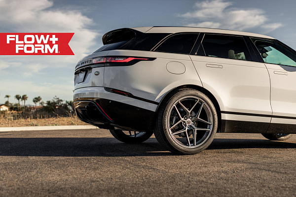 Фото дисков HRE FF11 Серебро на Land Rover Range Rover Velar