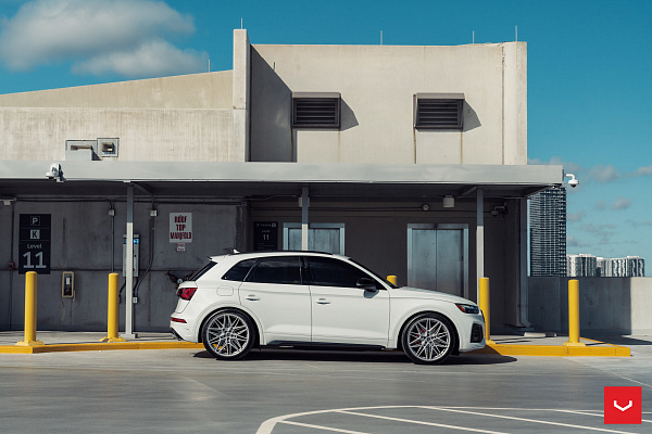 Фото дисков Vossen HF-7 Серебро на Audi Q5 GU