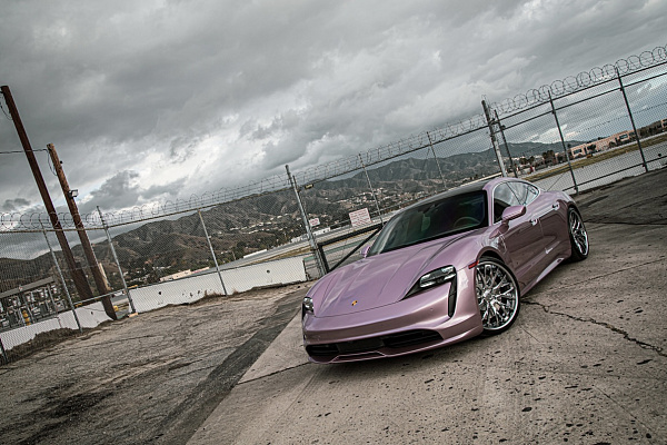 Фото дисков Savini SV83 Полированный лак на Porsche Taycan I