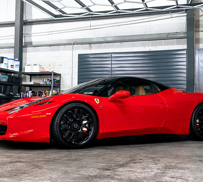 Фото дисков Brixton Forged TR08 на Ferrari 458