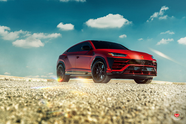 Фото дисков Vossen EVO-2 Черный глянец на Lamborghini Urus