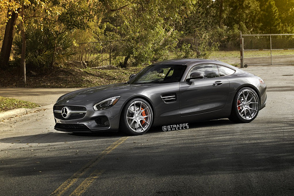 Фото дисков Strasse Wheels SM5R Deep Concave Monoblock Сатиновый темный лак на Mercedes-Benz AMG GT I