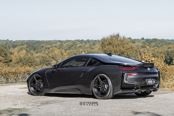 Фото дисков Strasse Wheels SV2 Deep Concave Duoblock Черный сатин на BMW i8