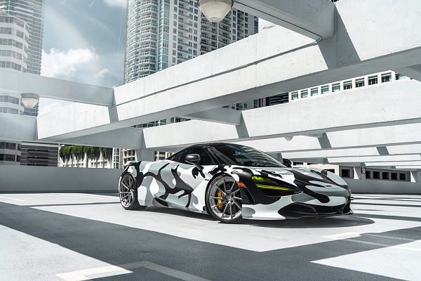 Фото дисков Anrky AN23 Сатиновый тонированный лак на McLaren 720S