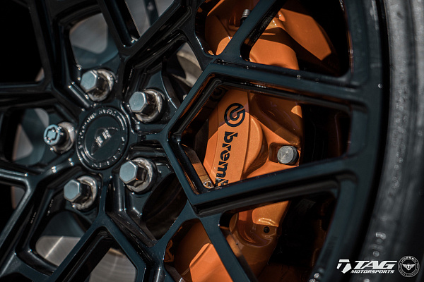Фото дисков Vossen UV-1 Черный глянец на Land Rover Range Rover Sport II