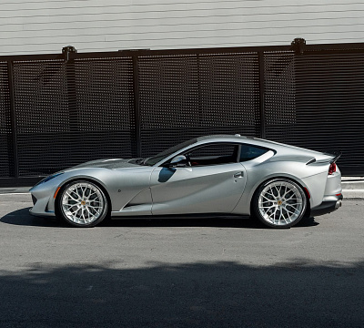 Фото дисков Anrky AN20 на Ferrari 812