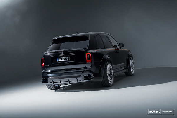 Фото дисков NOVITEC SP4 Глянцевый лак на Rolls-Royce Cullinan