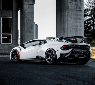 Фото дисков Brixton Forged TR05 на Lamborghini Huracan