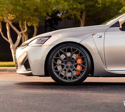 Фото дисков Vossen S17-01 на Lexus GS IV