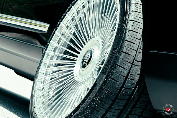 Фото дисков Vossen S17-16 Глянцевый лак на Rolls-Royce Cullinan