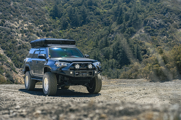Фото дисков Black Rhino SOLID Белый сатин на Toyota 4Runner V