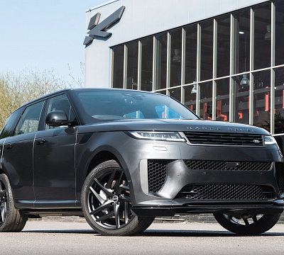 Фото дисков Kahn Type 52 RS на Range Rover Sport III