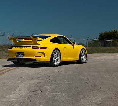 Фото дисков HRE 527 на Porsche 911 VII