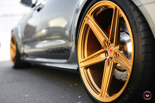 Фото дисков Vossen M-X2 Глянцевое золото на Audi A/RS 6 (C7)
