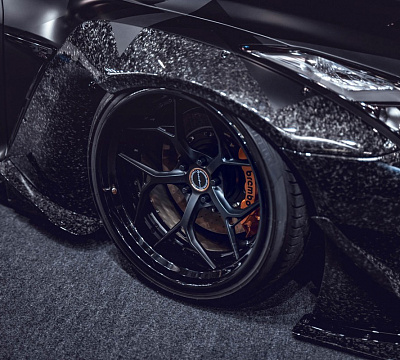 Фото дисков Brixton Forged PF5 на Nissan GT-R