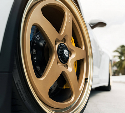 Фото дисков HRE 527 на Porsche 911 VII