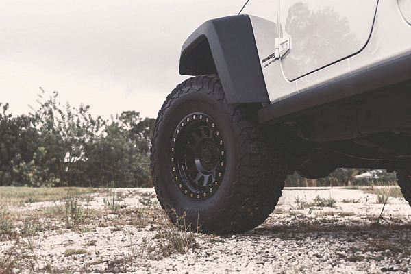 Фото дисков Black Rhino PRIMM Черный сатин на Jeep Wrangler III (JK)