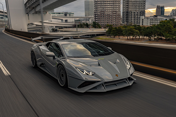Фото дисков Brixton Forged PF14 R / RS Другой цвет на Lamborghini Huracan