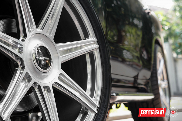 Фото дисков Vossen S17-11 Глянцевый лак на Lexus LX III